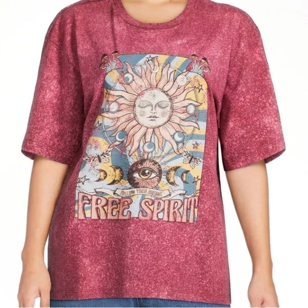 Women’s size large, no boundaries, free spirit, T-shirt R1